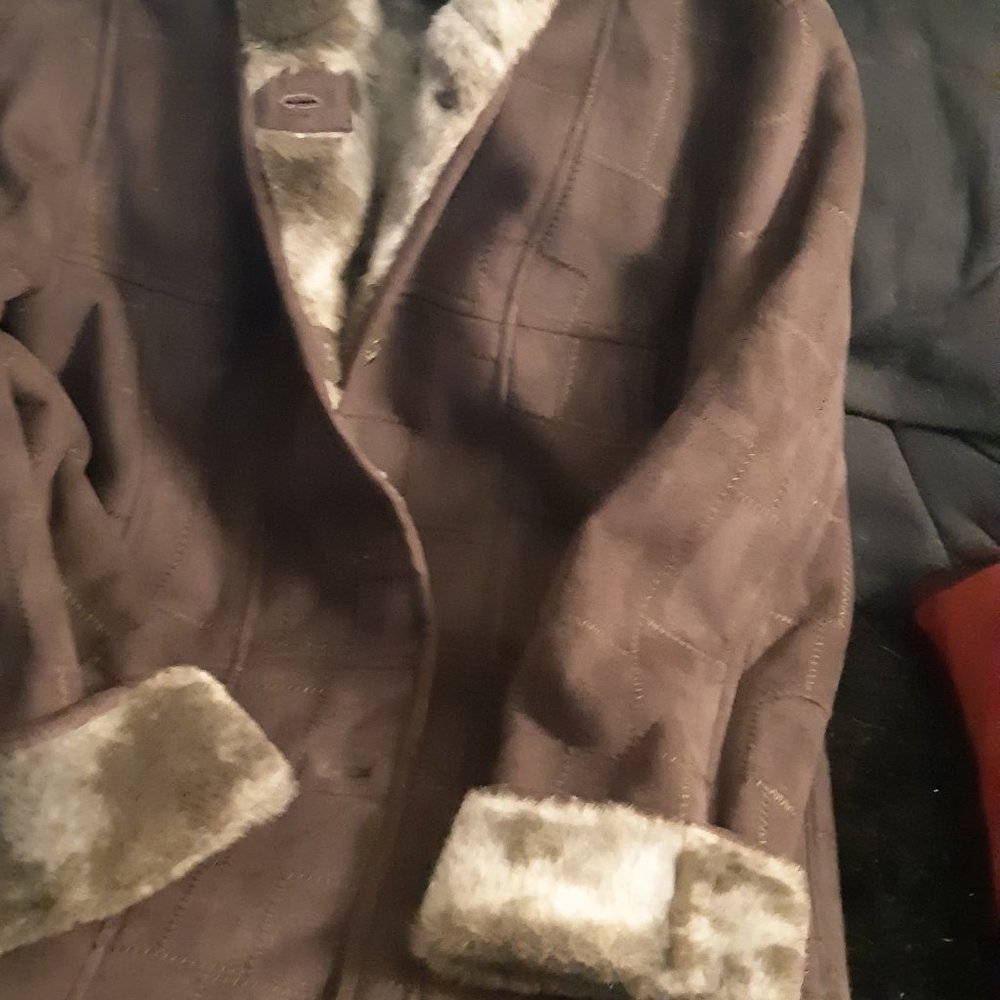Womens Brown Faux Fur Coat. Size large